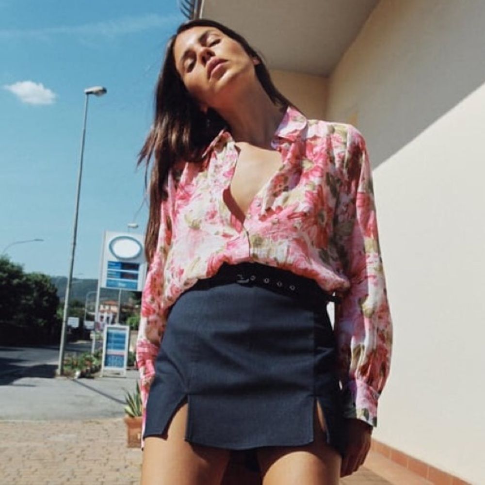 ZARA FLORAL PRINT BLOUSE - Picture 2 of 5